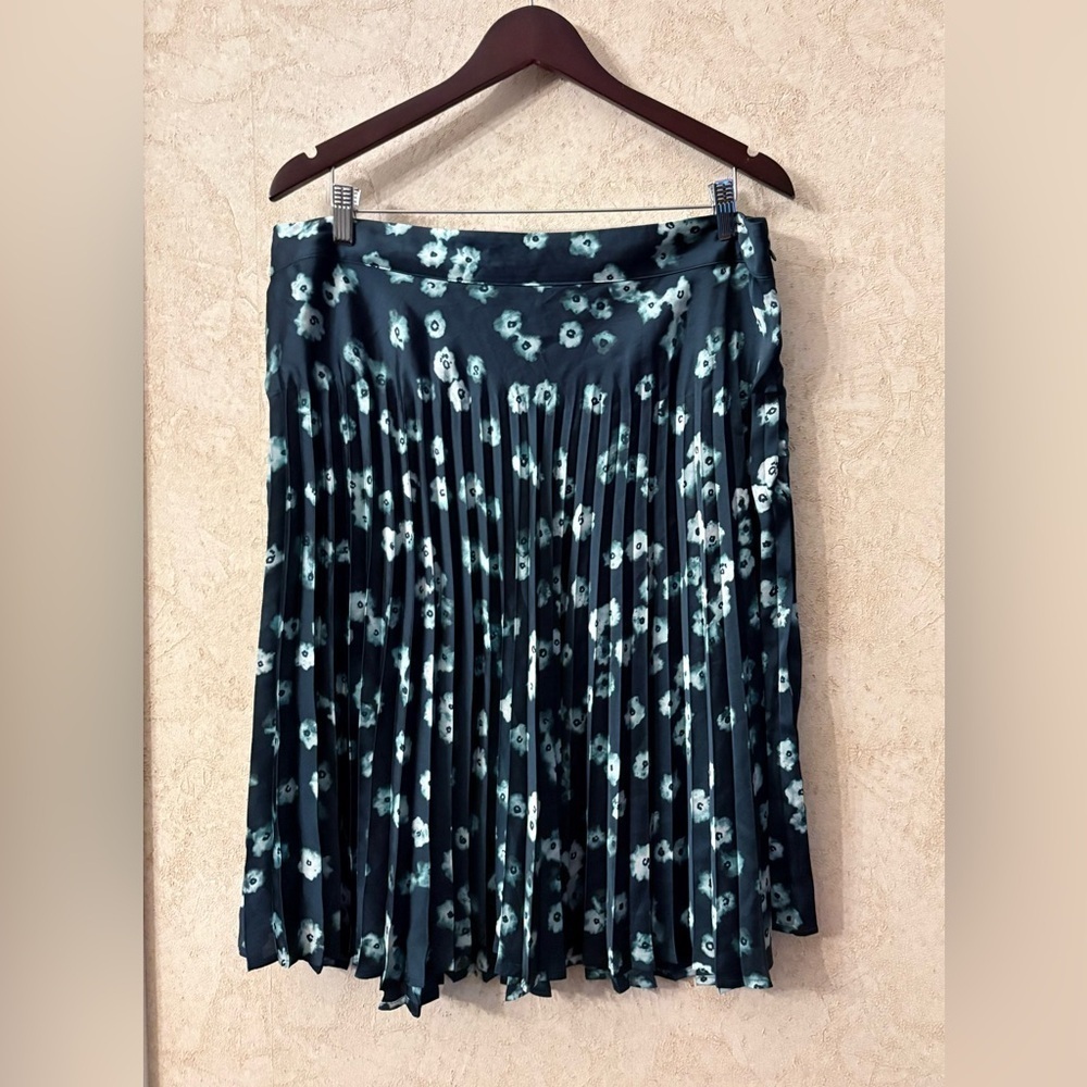 Simply Vera Vera Wang Patterned Skater Skirt